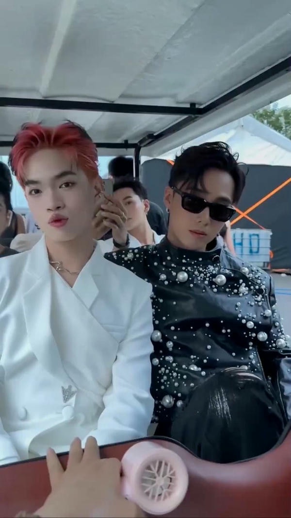 hình nền hải đăng doo và pháp kiều 1