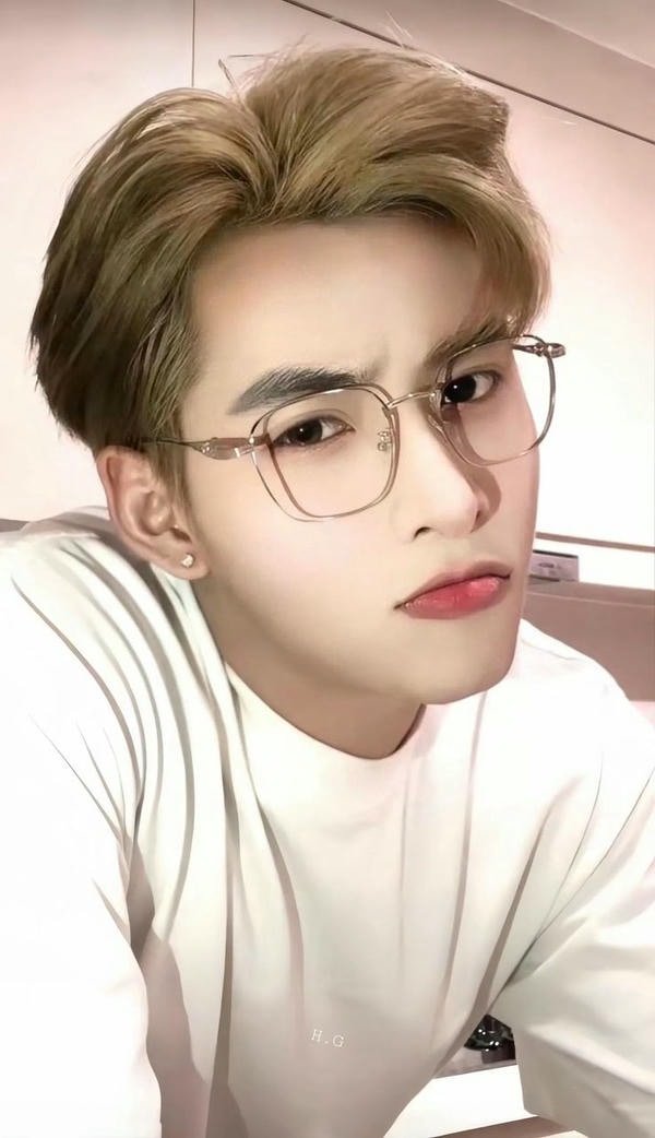 hình nền hùng huỳnh 23