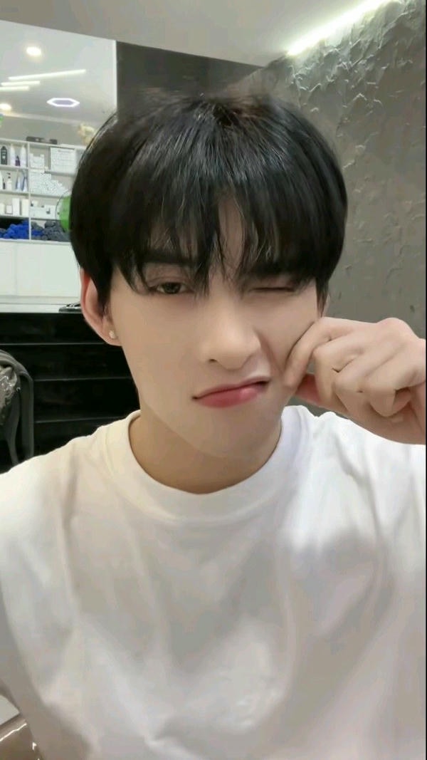 hình nền hùng huỳnh 38