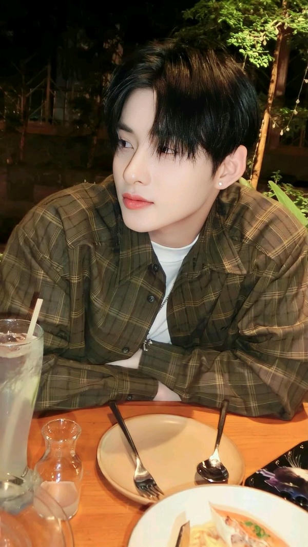 hình nền hùng huỳnh 40