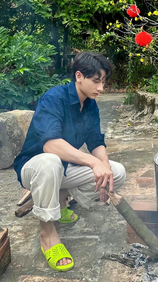 hình nền issac 16