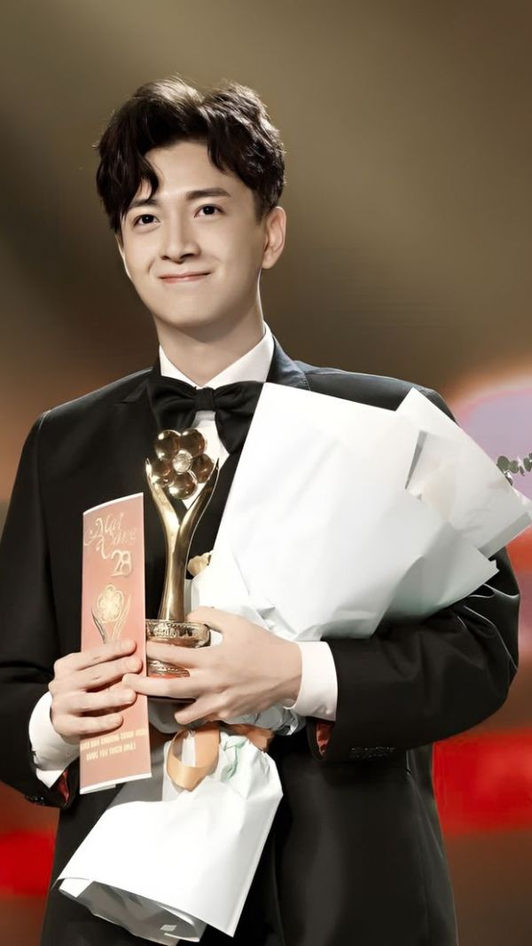 hình nền ngô kiến huy 14