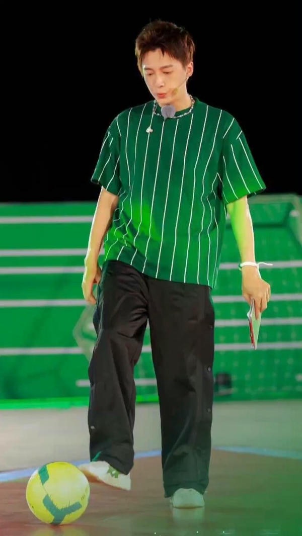 hình nền ngô kiến huy 4