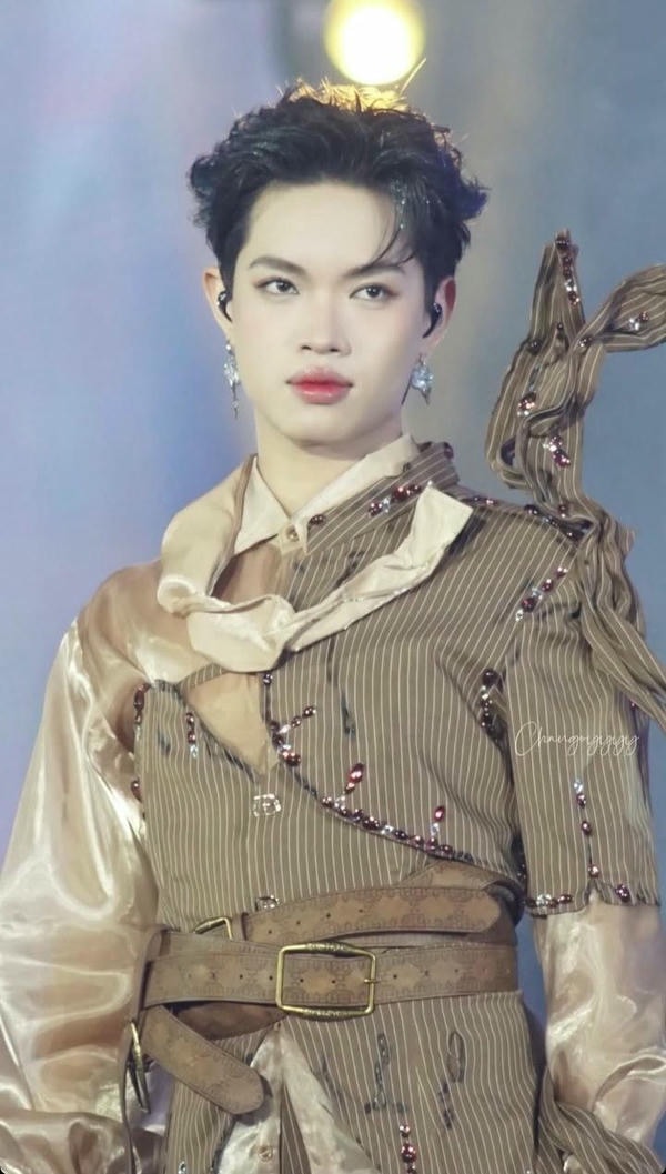 hình nền Pháp Kiều 8