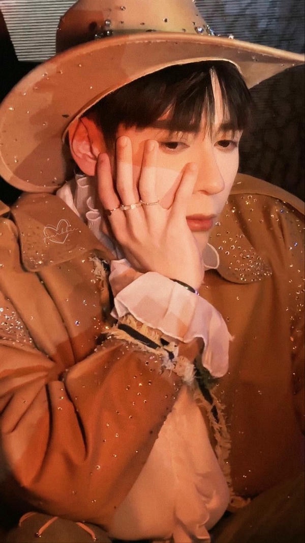 hình nền quang hùng masterd 6