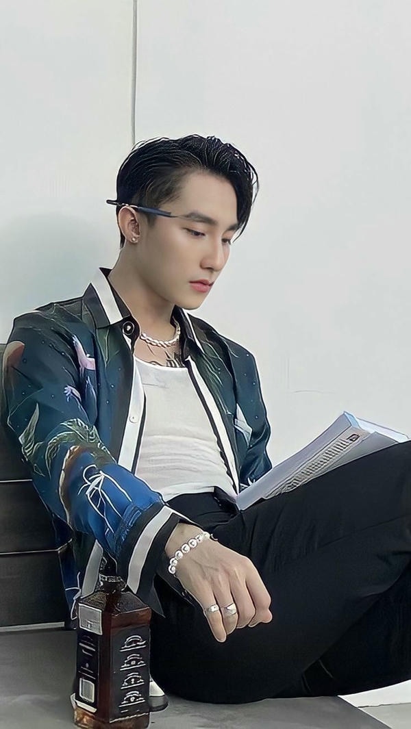 hình nền sơn tùng mtp 40