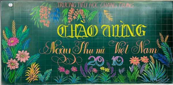 trang trí bảng 20 10 7