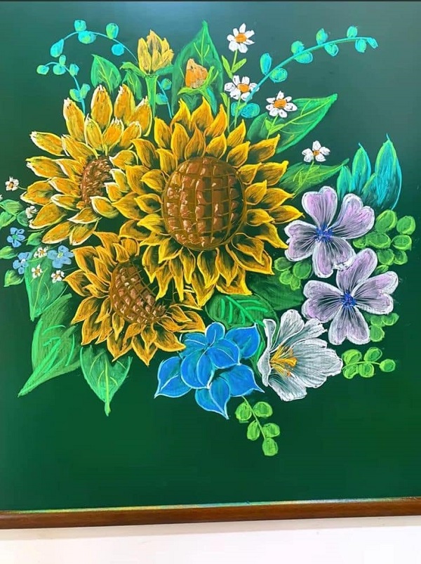 trang trí bảng 8 3 25