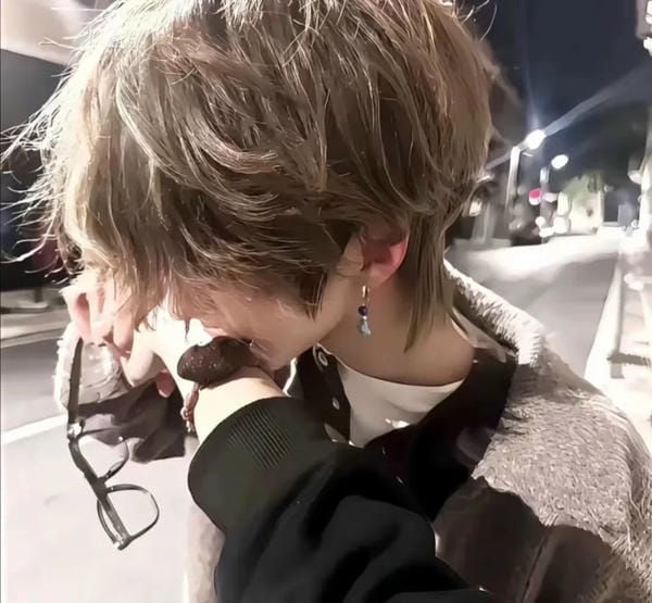 Ảnh trai đẹp Trung Quốc che mặt (9)