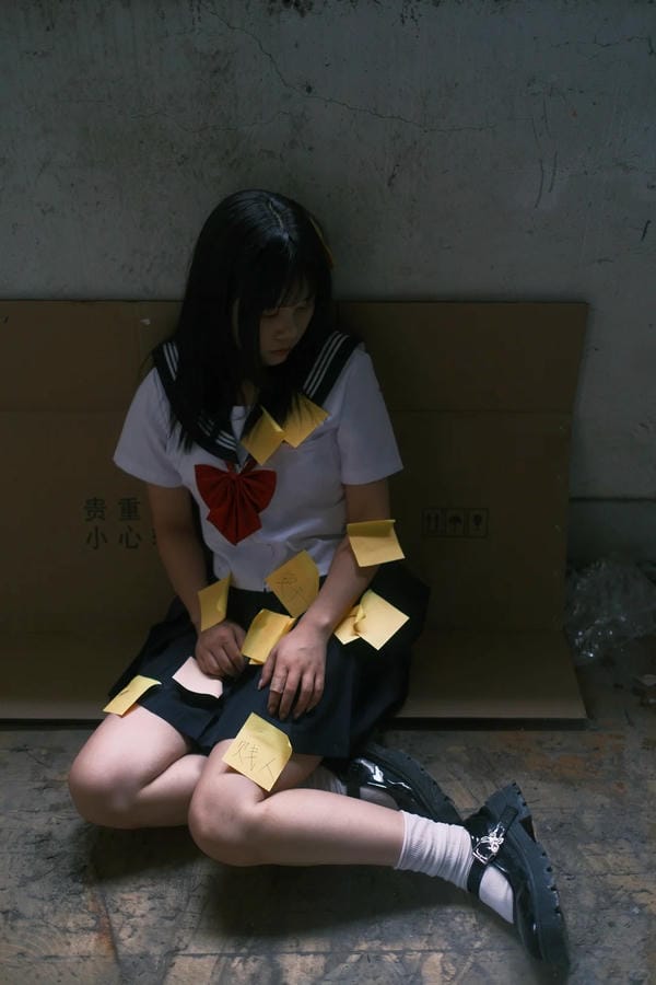 Hình ảnh bạo lực học đường (1)