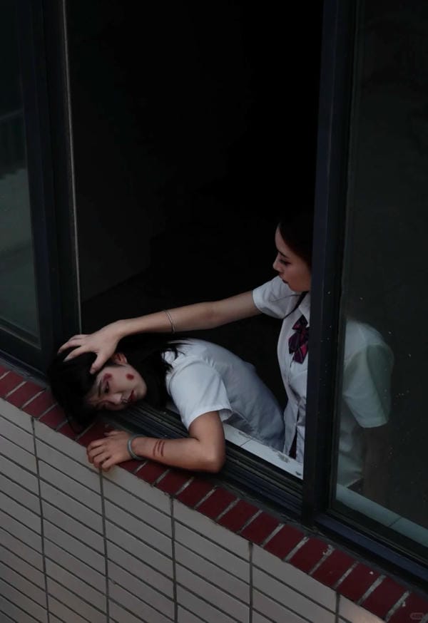 Hình ảnh bạo lực học đường (28)