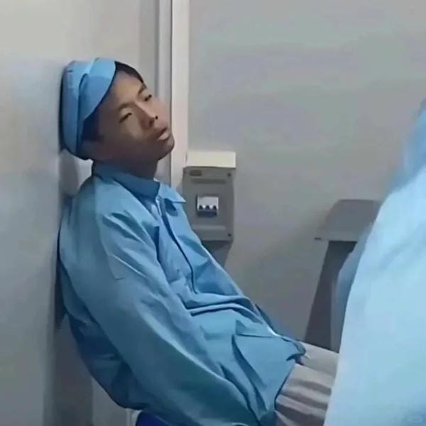 Hình ảnh mệt mỏi 22