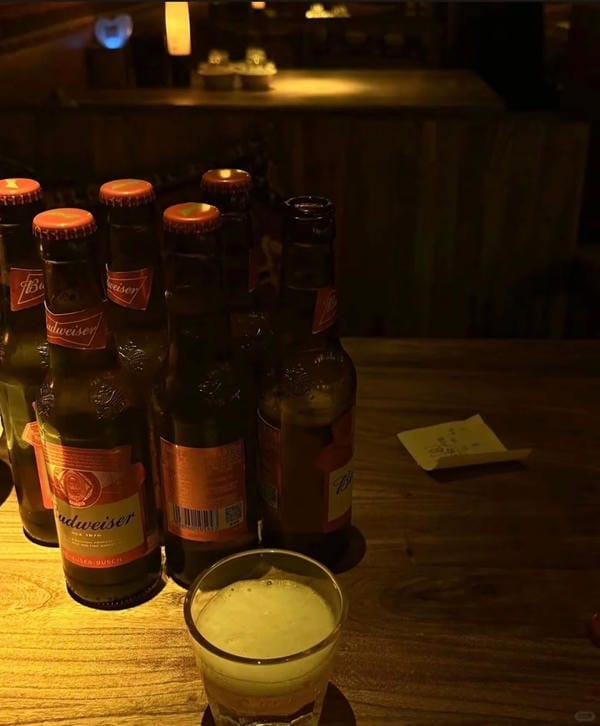 Hình ảnh nhậu 1 mình (1)