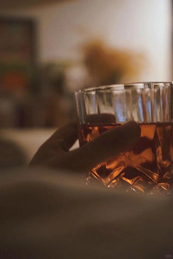 Hình ảnh nhậu 1 mình (2)