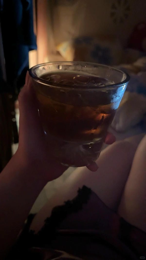 Hình ảnh nhậu 1 mình (5)