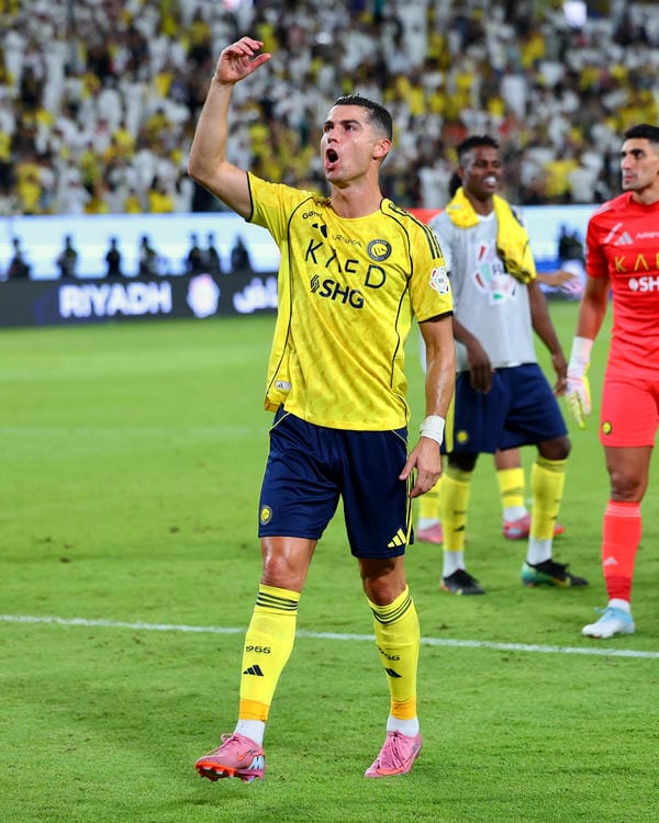 ảnh Ronaldo ngầu 17