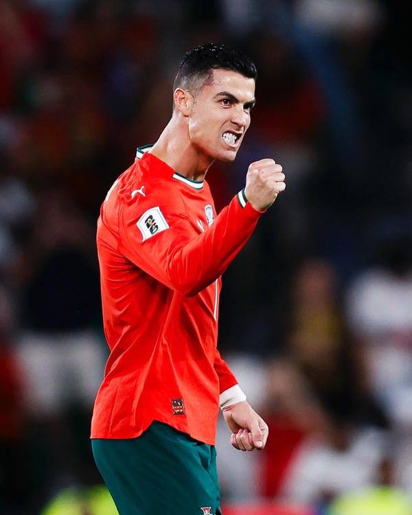 ảnh Ronaldo ngầu 34