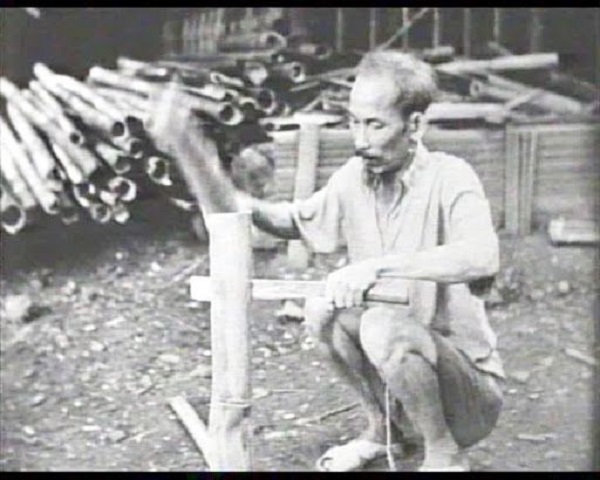 ảnh bác hồ đen trắng 27