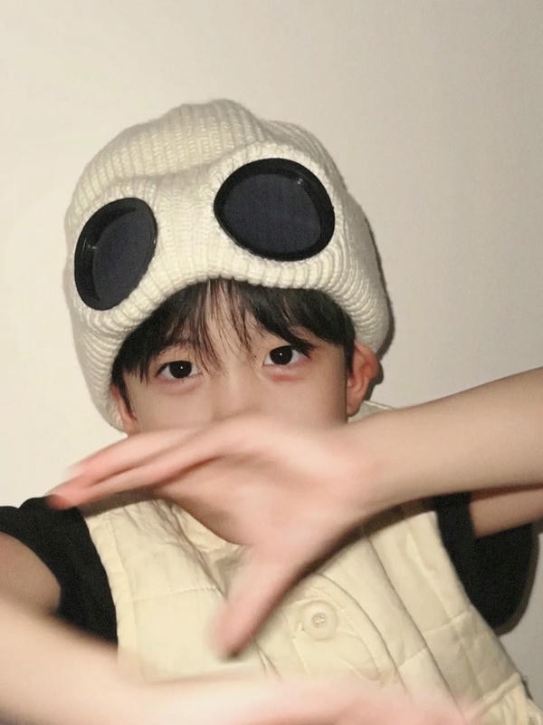 ảnh bé trai đáng yêu 15