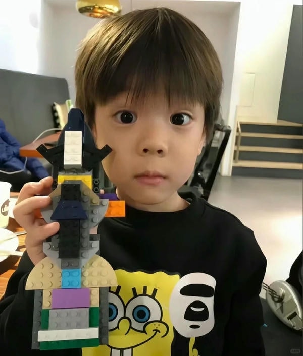 ảnh bé trai đáng yêu 30