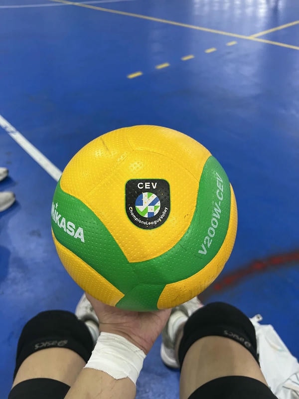 ảnh bóng chuyền đẹp