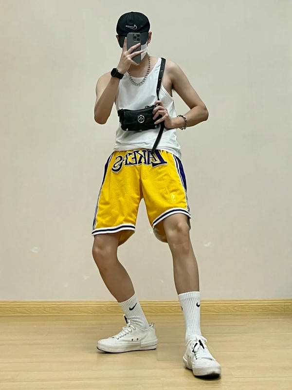 ảnh chụp trước gương nam