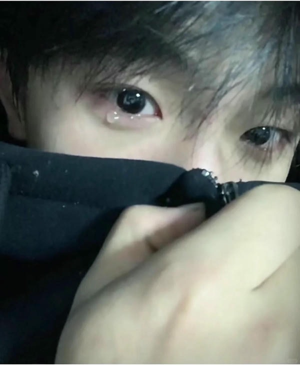 ảnh con trai buồn 1