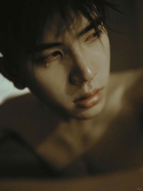 ảnh con trai buồn 10