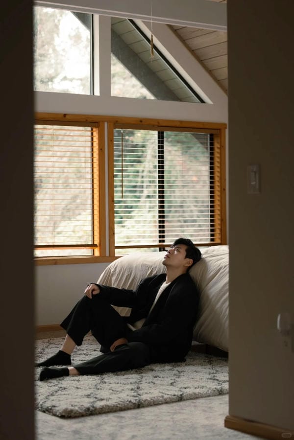 ảnh con trai buồn 16