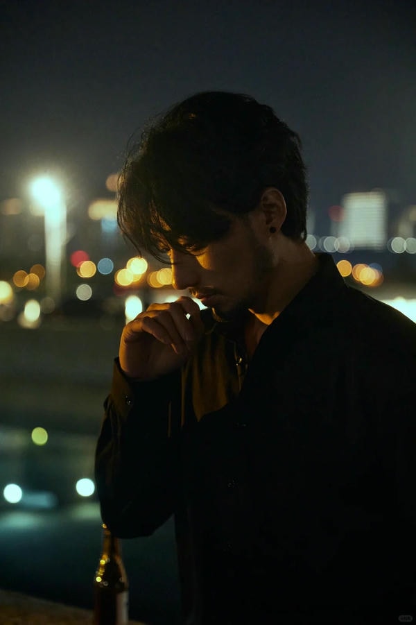 ảnh con trai buồn 5