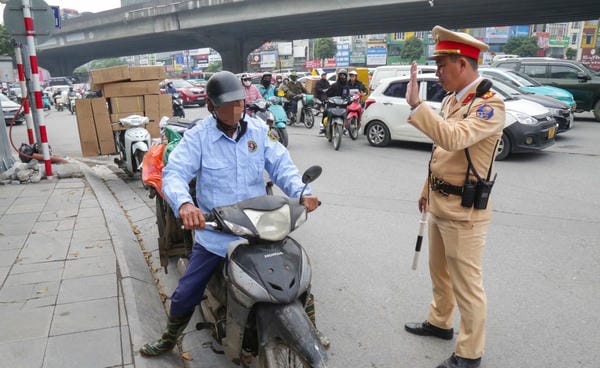 ảnh công an bắt xe (23)