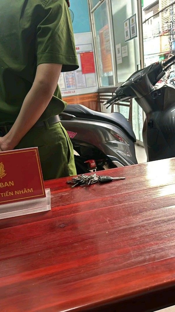 ảnh công an bắt xe 26