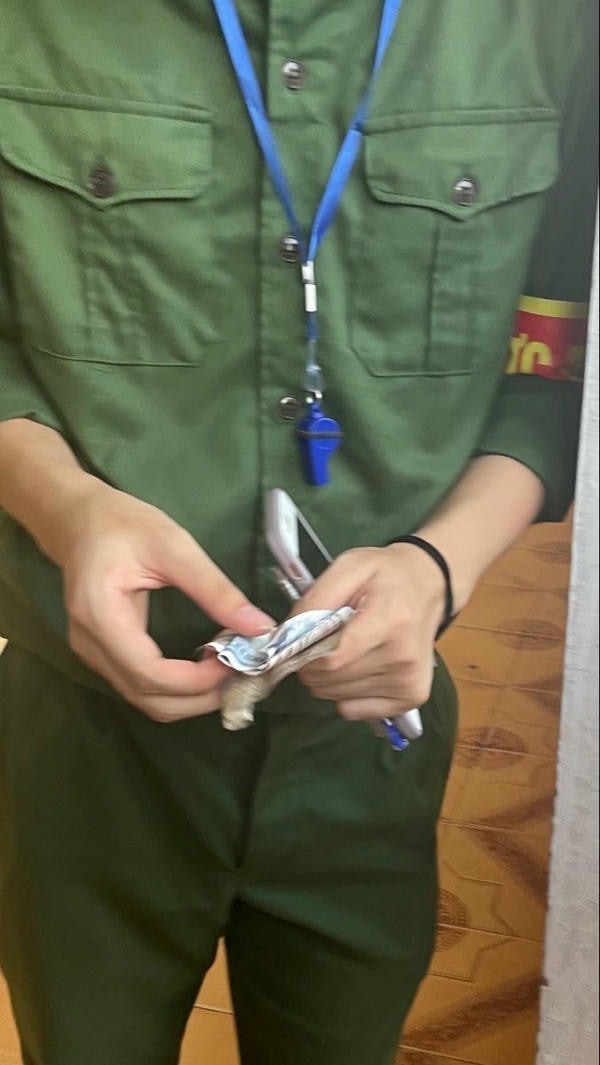 ảnh công an bắt xe 9