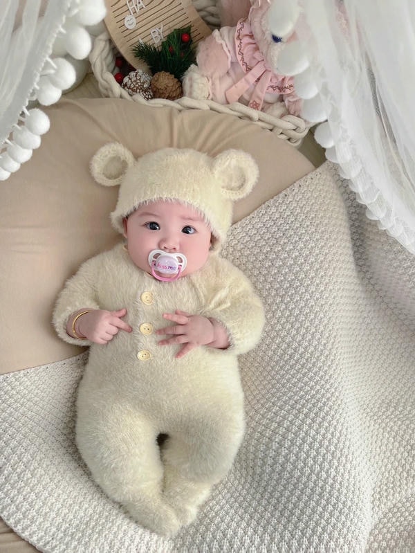 ảnh em bé dễ thương 5