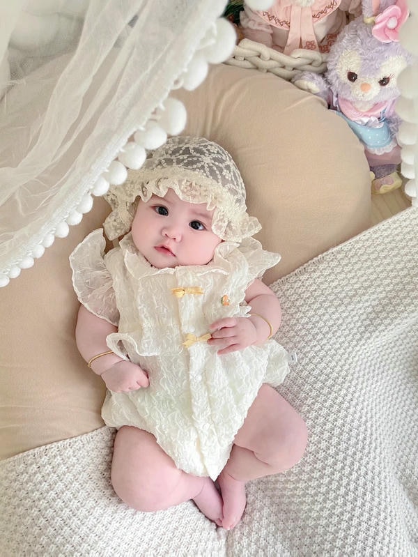 ảnh em bé dễ thương 7