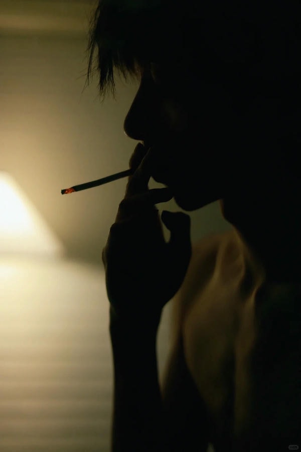 ảnh hút thuốc chất