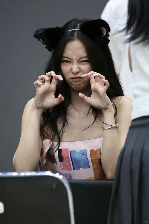 ảnh jennie dễ thương 23