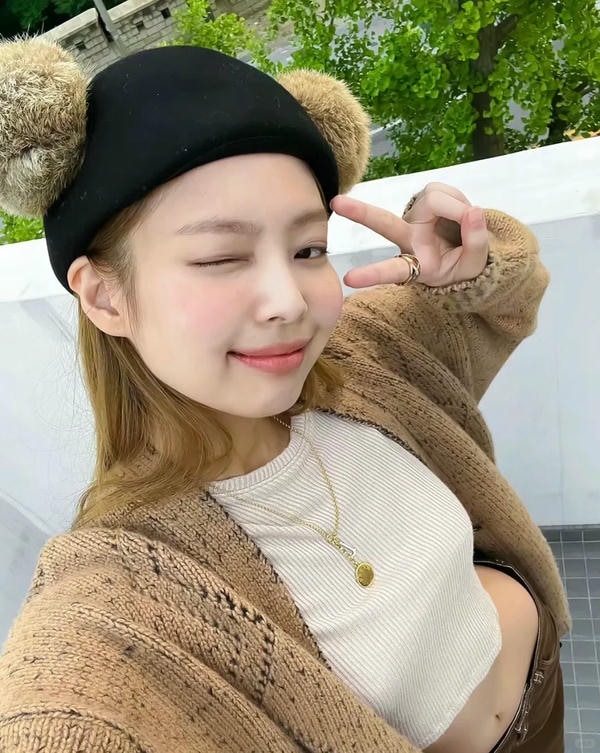 ảnh jennie dễ thương 28