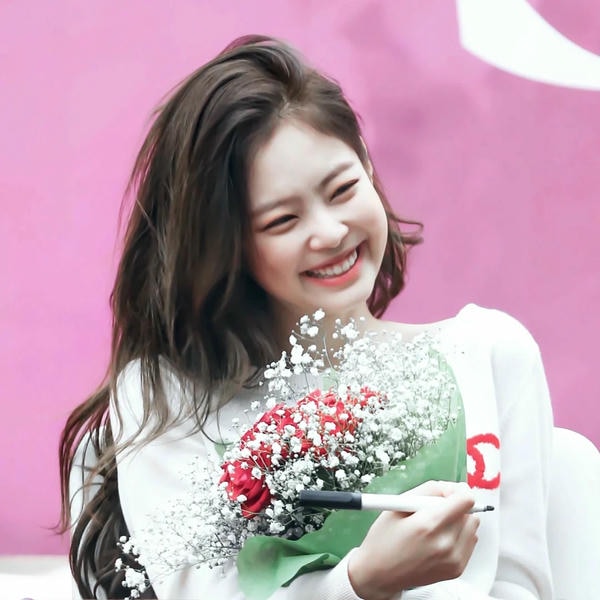 ảnh jennie dễ thương 33