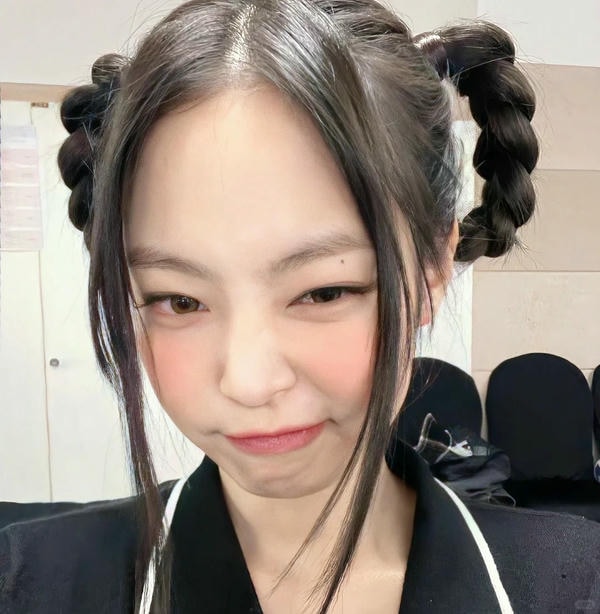 ảnh jennie dễ thương 40