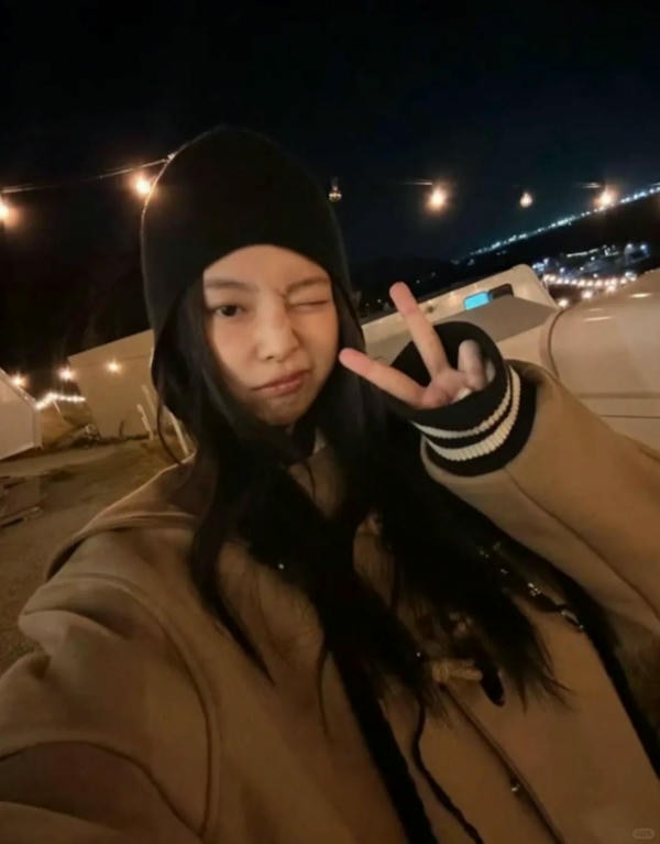 ảnh jennie dễ thương 9