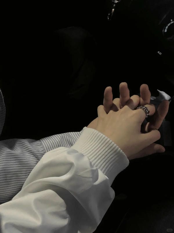 ảnh nắm tay người yêu (10)