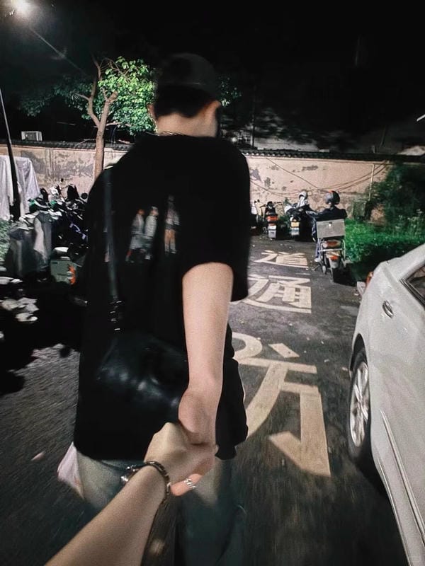 ảnh nắm tay người yêu (13)