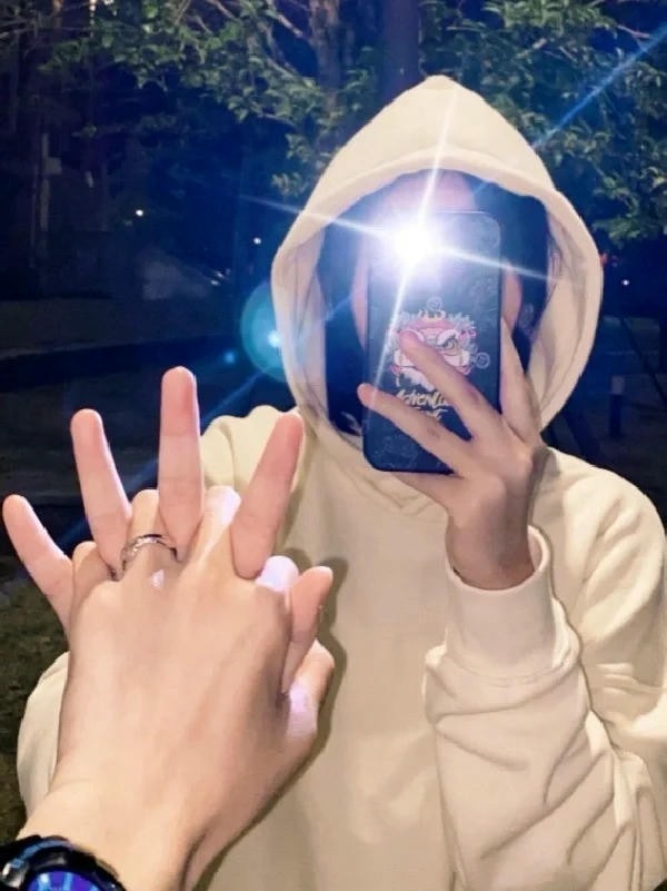 ảnh nắm tay người yêu 23