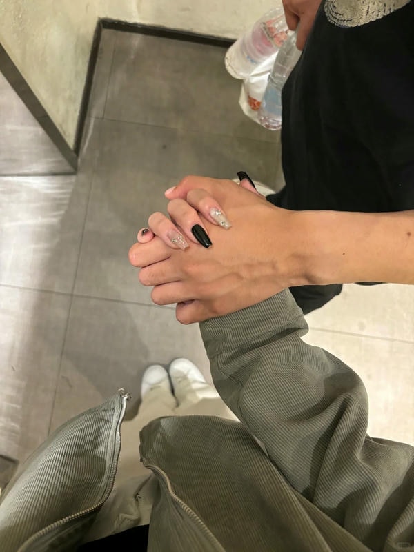 ảnh nắm tay người yêu 25