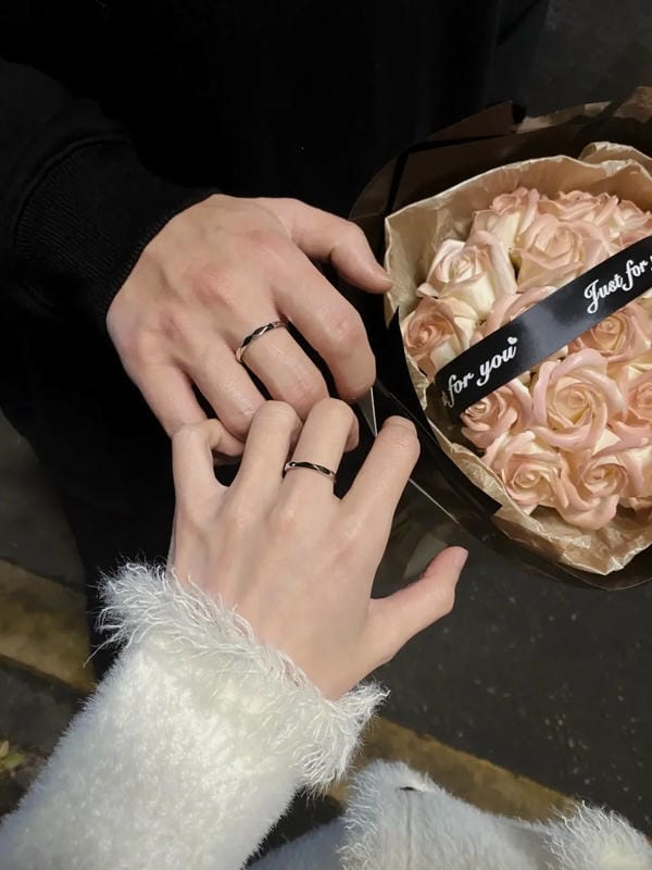 ảnh nắm tay người yêu (30)