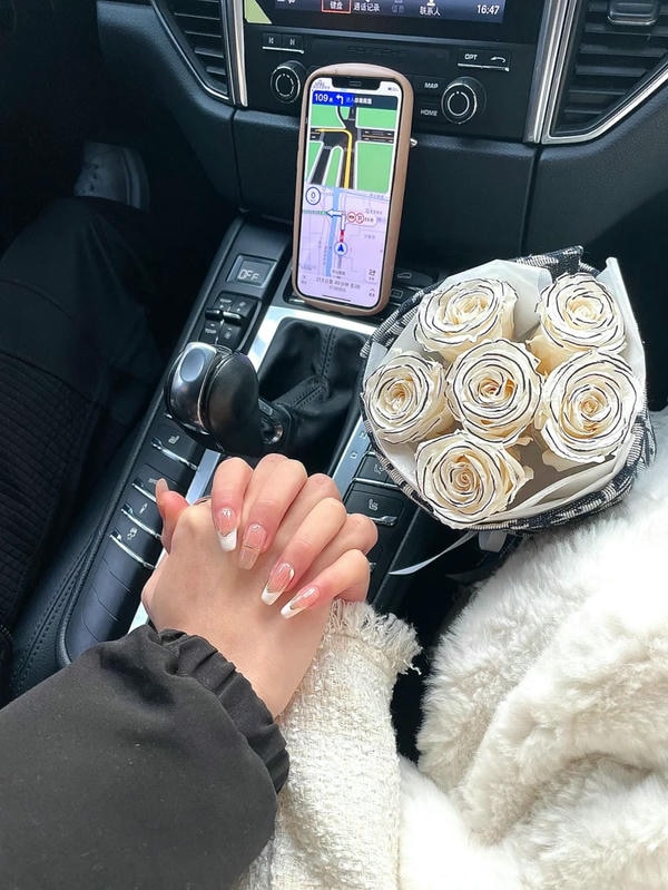 ảnh nắm tay người yêu 30