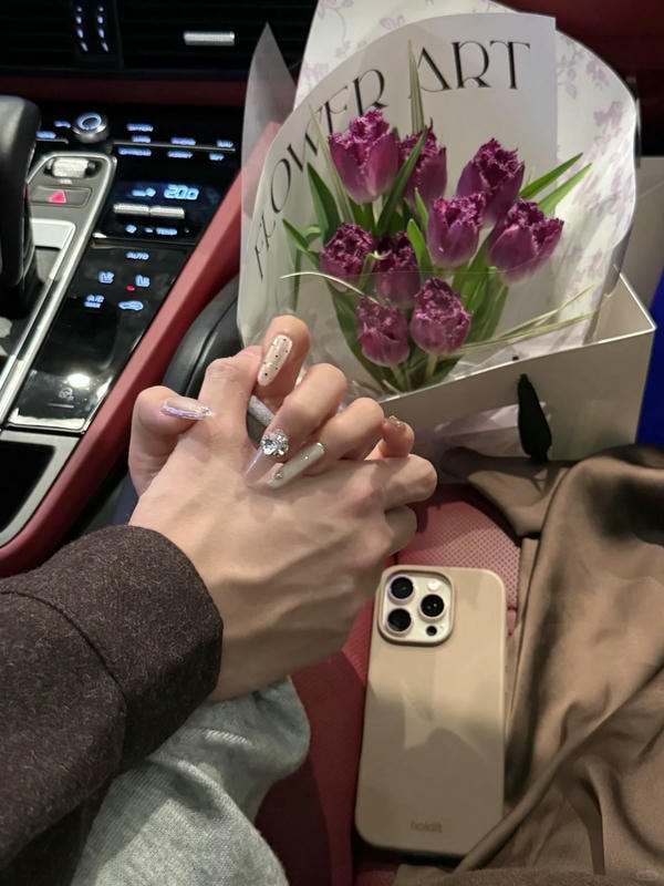 ảnh nắm tay người yêu 32