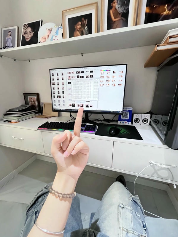 ảnh ngón giữa 16