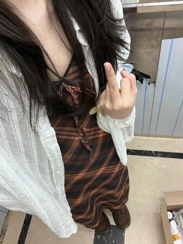 ảnh ngón tay giữa